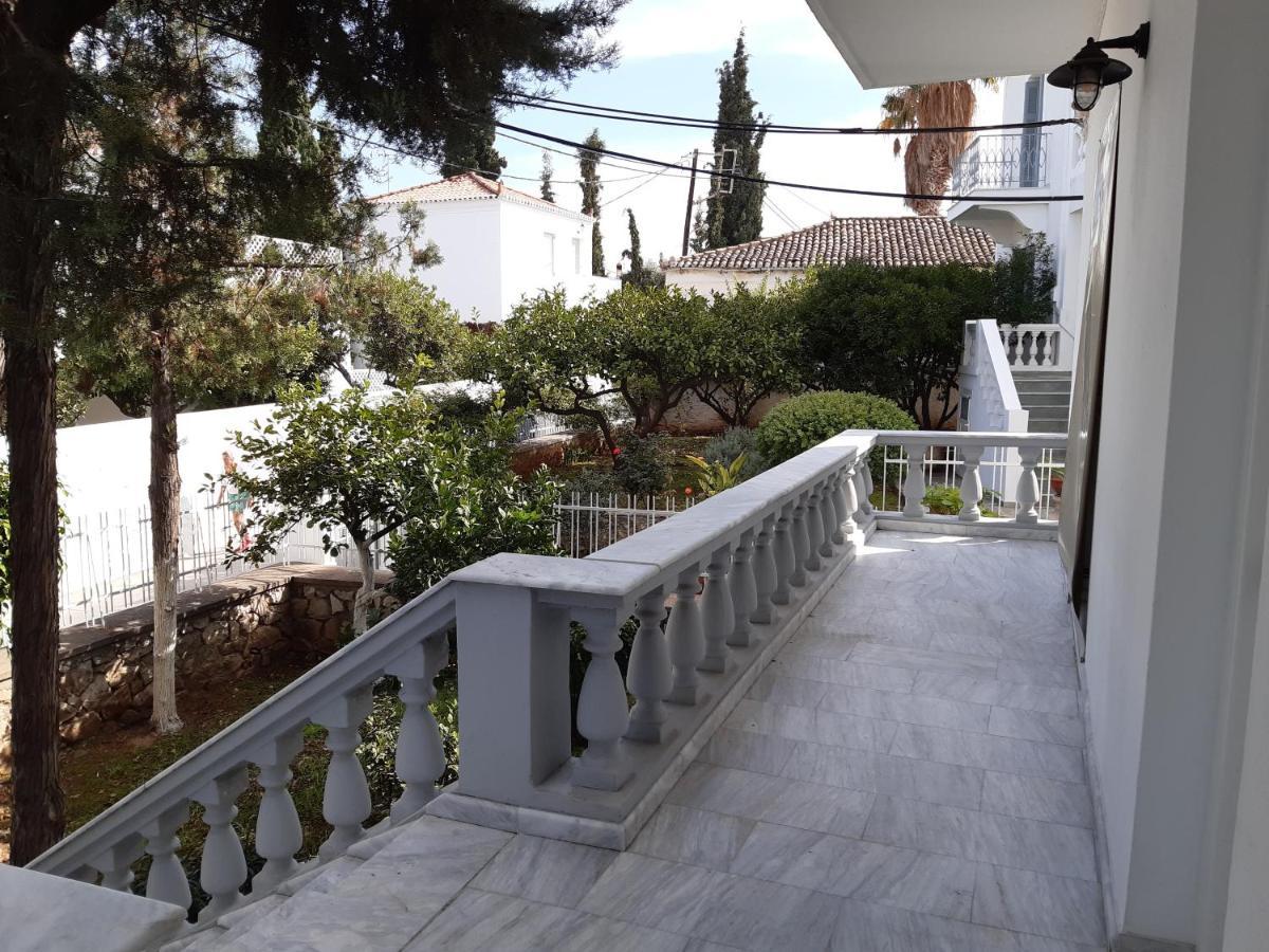 The Elegant Summer House Spetses Town Exterior photo